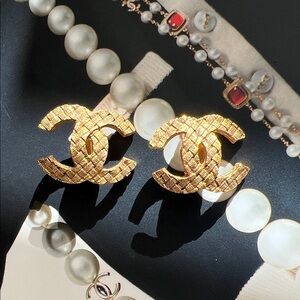 CHANEL Vintage Gold Textured CC Clip On Earrings
